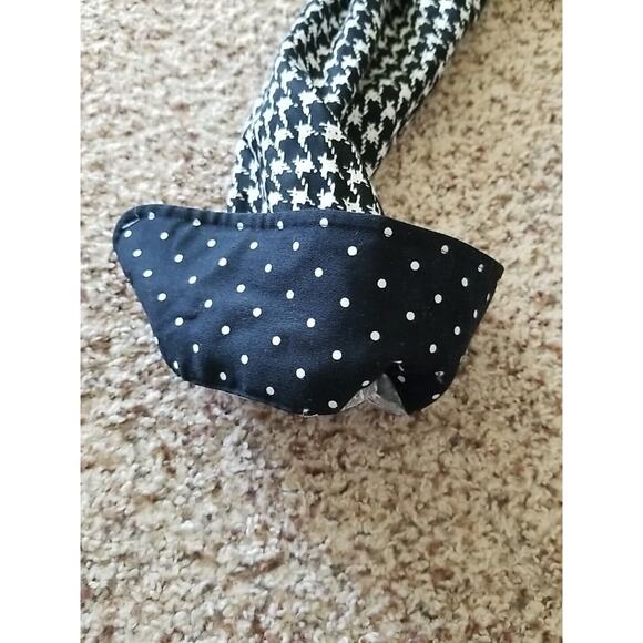 Chaps No Iron Womens Houndstooth Long Sleeve Button Shirt Size Med Black White - Picture 10 of 10